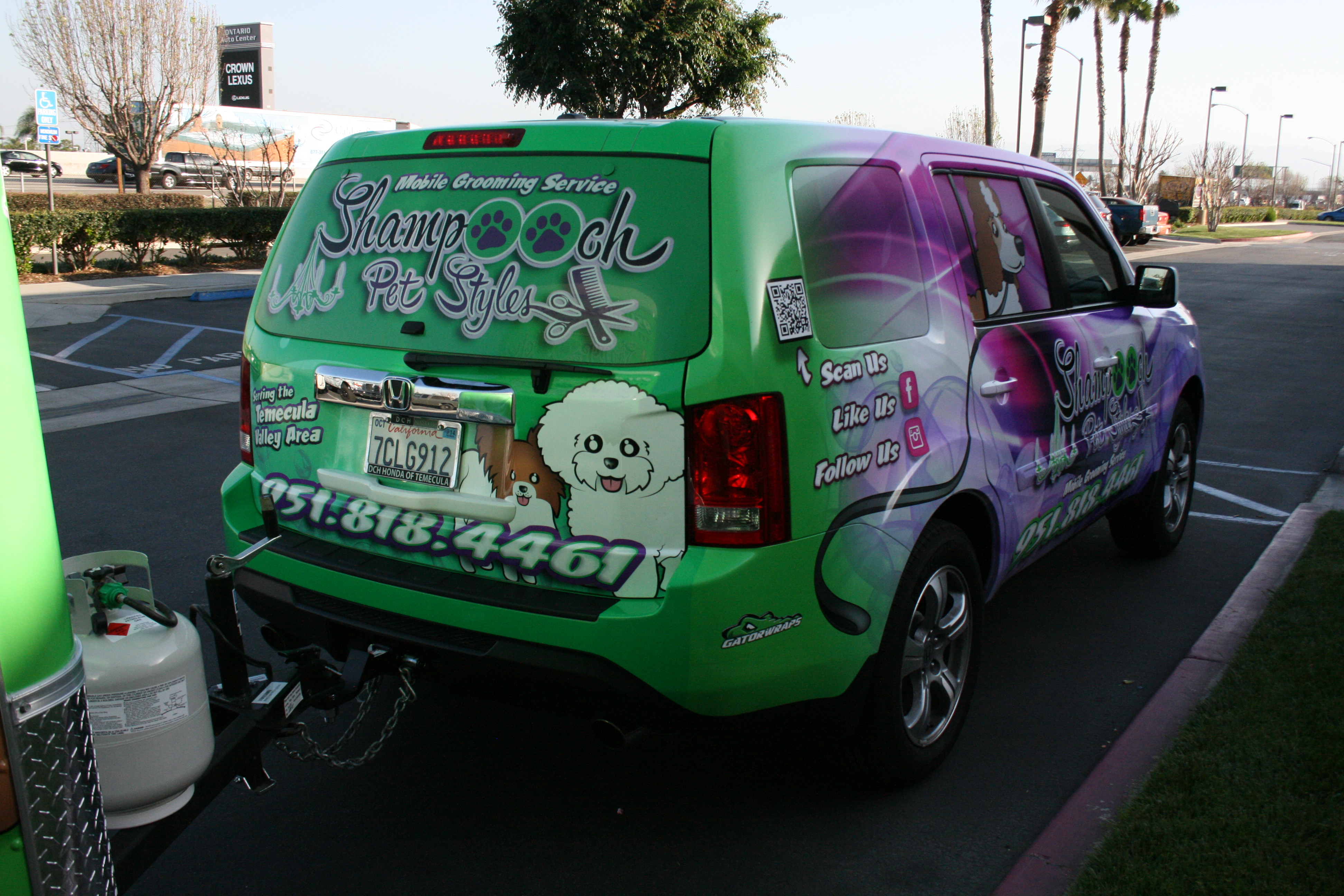 shampooch pet styles vehicle wrap